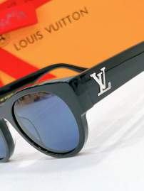 Picture of Louis Vuitton Sunglasses _SKUfw80536786fw